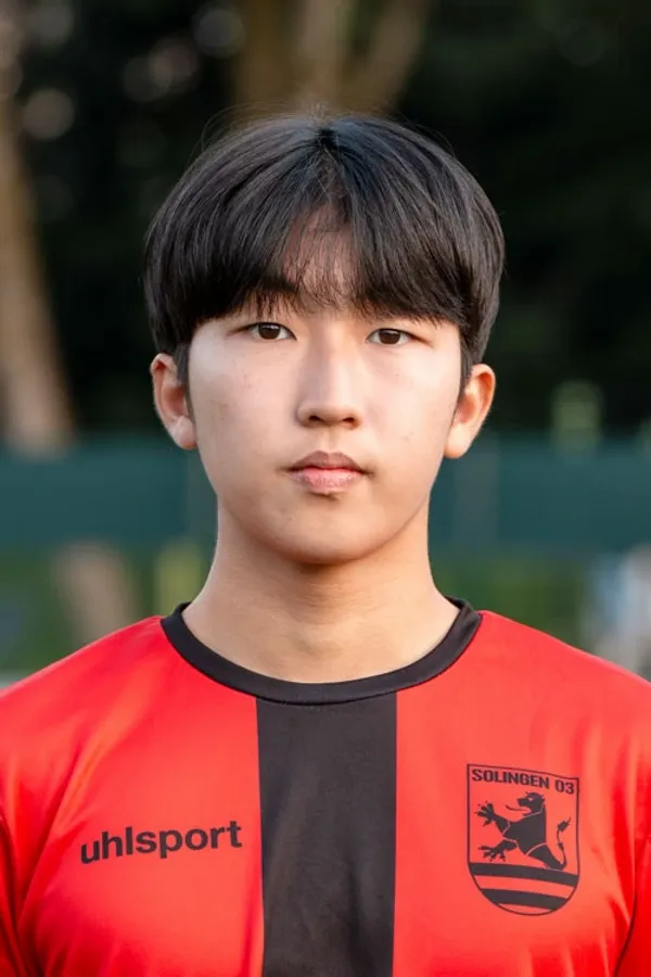 Gunhyuk Go 