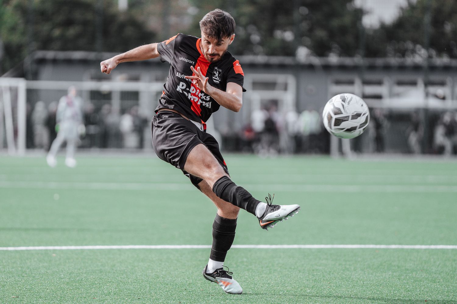 Eigengewächs Konstantinos Tsiougaris bleibt 03er