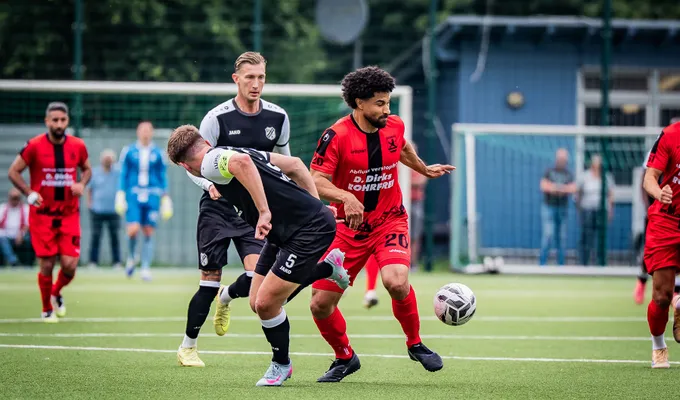 Noah Salau verlängert