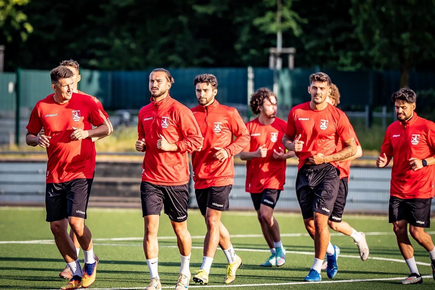 TRAINIUNGSAUFTAKT ZUR OBERLIGA