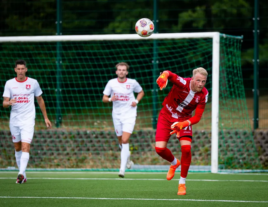 KLASSE LEISTUNG BEIM 6 : 1 SIEG GEGEN VFB HOMBERG