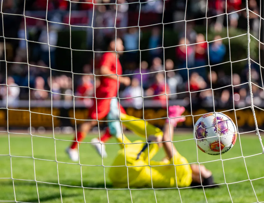 1. OBERLIGA HEIMSIEG DER 03ER GESCHICHTE