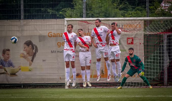 03 siegt weiter! 4 : 0 beim HSV Langenfeld